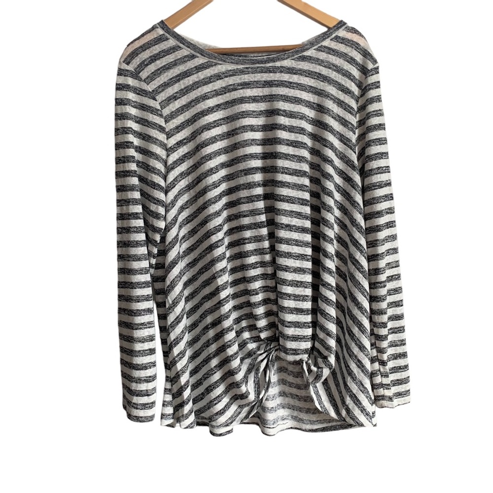 Bobeau twisted front NWT